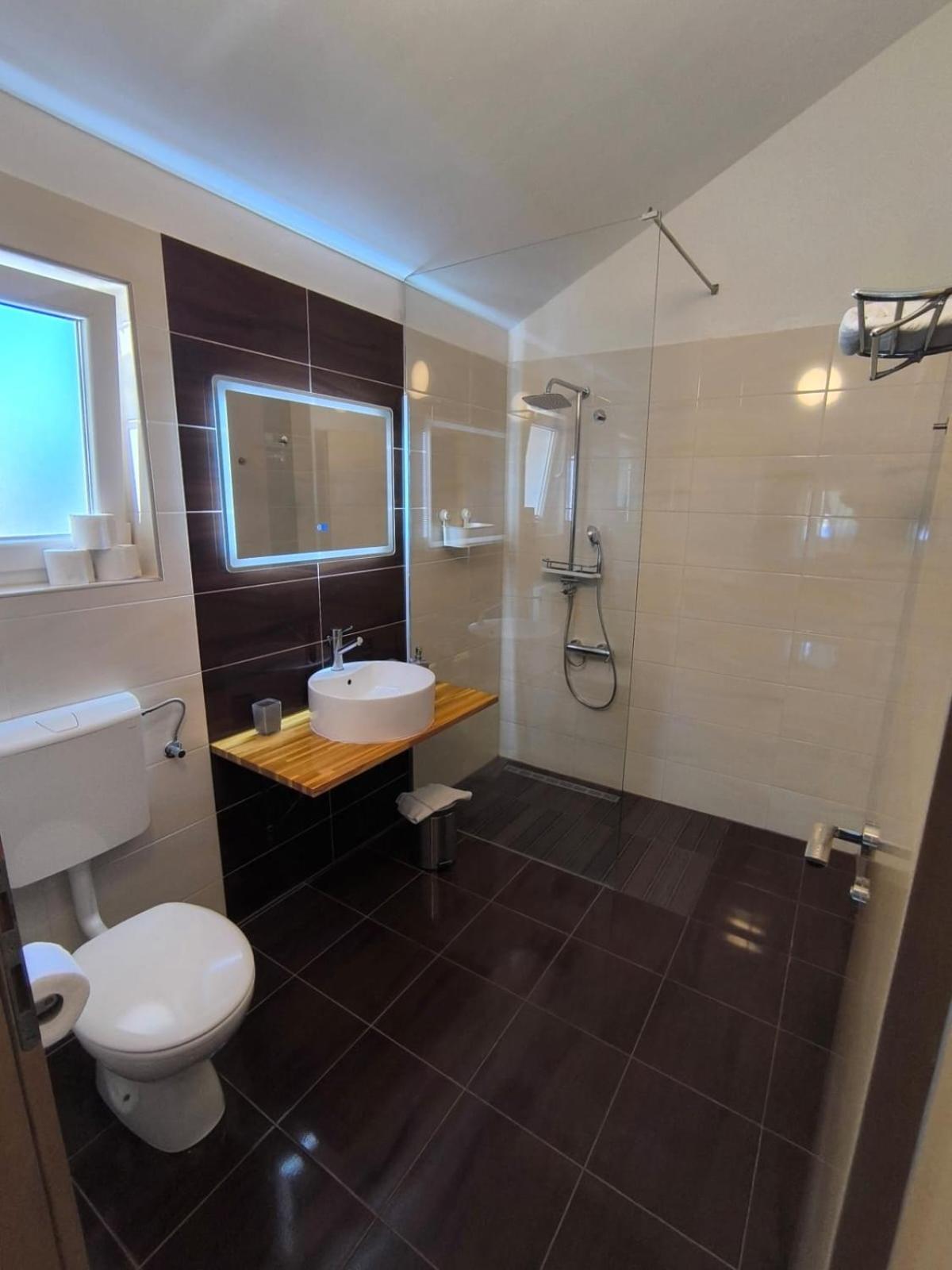 Apartments Pongrac Црес Экстерьер фото