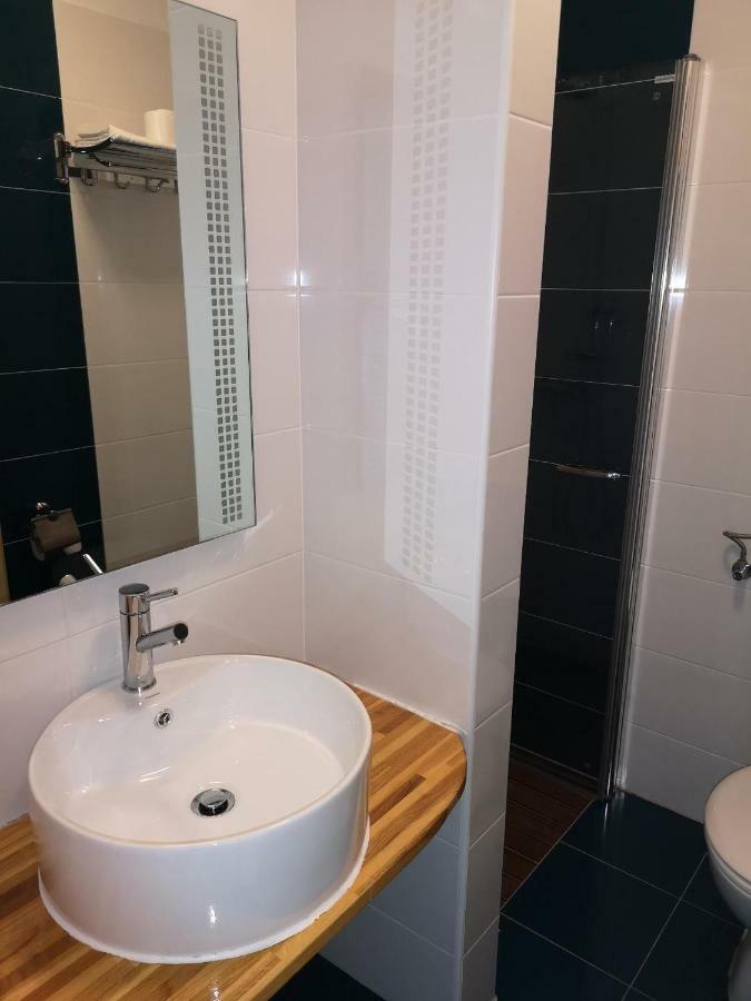 Apartments Pongrac Црес Экстерьер фото